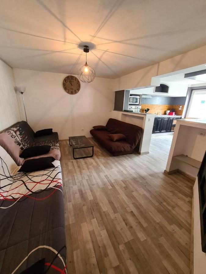 Appartement De La Cour Des Rois En Centre Ville ヴェルダン・シュル・ムーズ エクステリア 写真